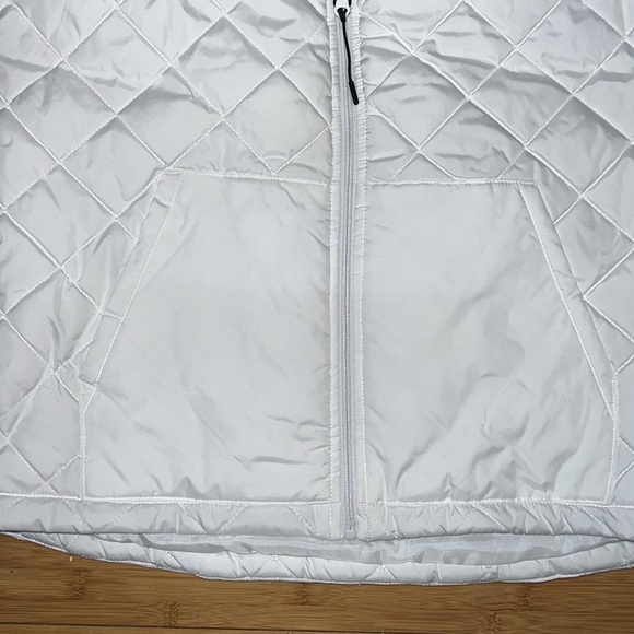 Two women’s badger sport quilted zipper vest, size medium - Picture 3 of 13